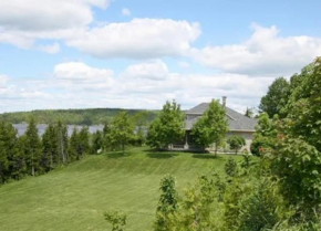 Greystone WaterFront Lux